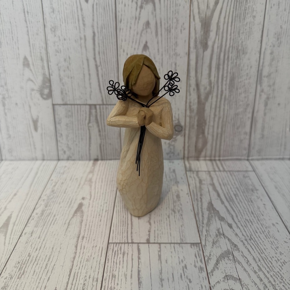 Willow Tree “Friendship” Angel Figurine by Susan Lordi‎